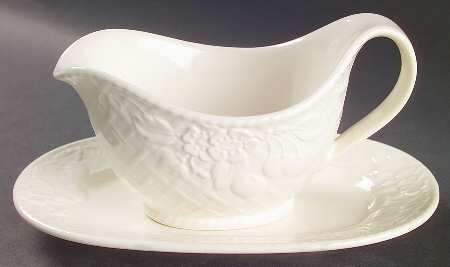 Piemont Gravy Boat & Underplate/Relish