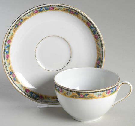 Flat Cup & Saucer Set
