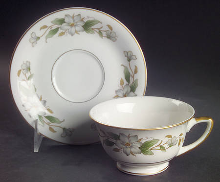 Arlington Footed Cup & Saucer Set