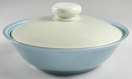 Beach House Round Covered Vegetable