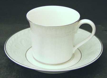 Palatino (Smooth Edge) Flat Cup & Saucer Set