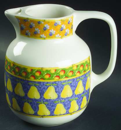 Horta 64 Oz Pitcher