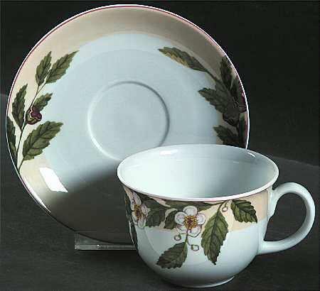 Botanica Flat Cup & Saucer Set