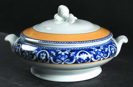 Porto Alegre Round Covered Vegetable