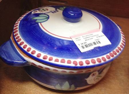 Campagna Chicken (Blue Border, Red Dots) 1 Qt Round Covered Casserole