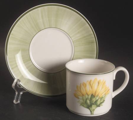Flora Flat Cup & Saucer Set