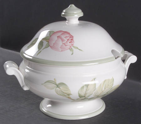 Florea Round Covered Vegetable by Villeroy & Boch