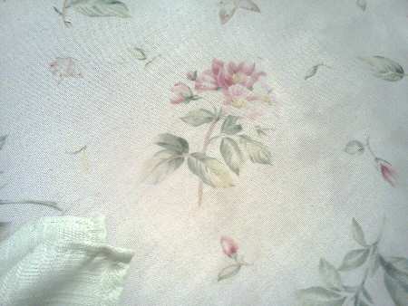 Florea 60" X 102" Oblong Tablecloth