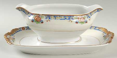 VIG93 Gravy Boat with Attached Underplate