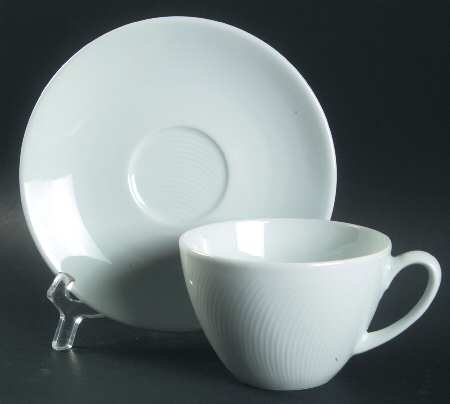 Spirit White Flat Cup & Saucer Set