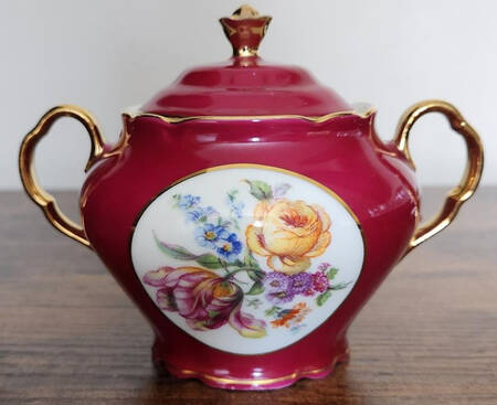 VIT211 Sugar Bowl & Lid