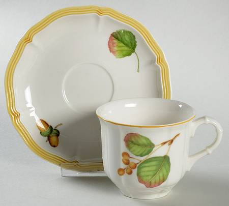 Parkland Flat Cup & Saucer Set