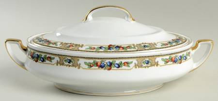 VIT413 Oval Covered Vegetable