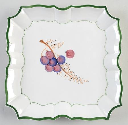 Disappearing Grape Wall Plate