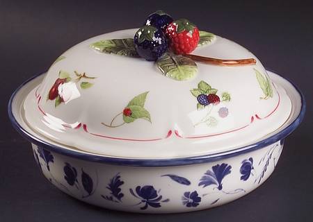 Cottage 8" Flat Covered Bowl