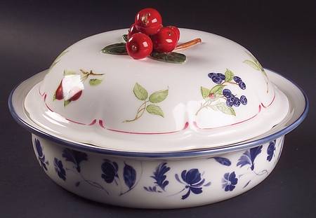 Cottage 11" Flat Covered Bowl