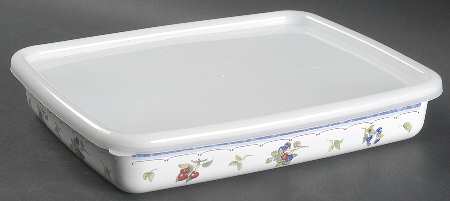 Cottage 1" Rectangular Metal Baker with Plastic Lid