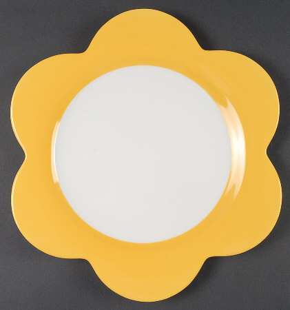 Wonderful World Yellow Bloom Dinner Plate by Villeroy & Boch