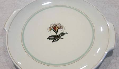 VIL107 Handled Cake Plate