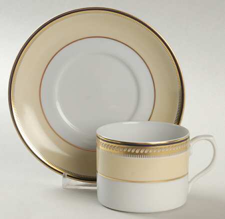 Chiado Flat Cup & Saucer Set
