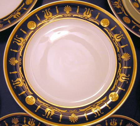 Empire Black Saucer