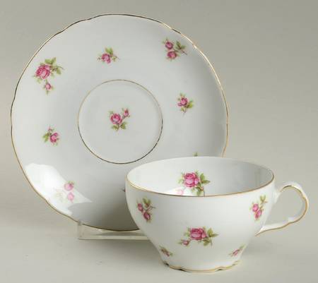 VIT254 Footed Cup & Saucer Set