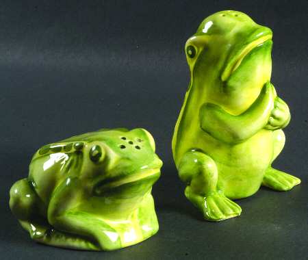 Water Garden Figural Salt & Pepper Set