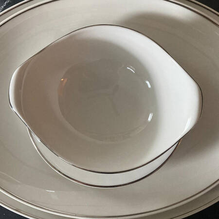 Eternal Gravy Boat with Attached Underplate