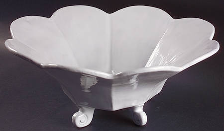 Incanto 15" 4 Toed Scalloped Bowl