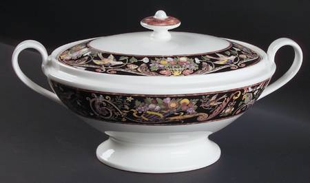 Intarsia Oval Covered Vegetable