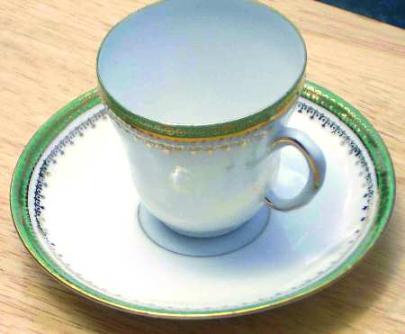 281 Footed Cup & Saucer Set