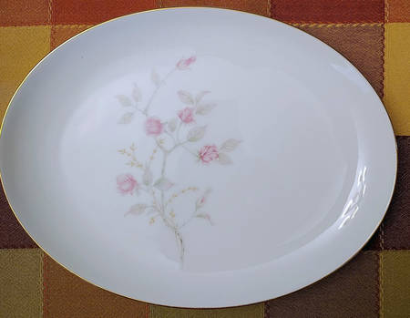 Fontaine 14" Oval Serving Platter