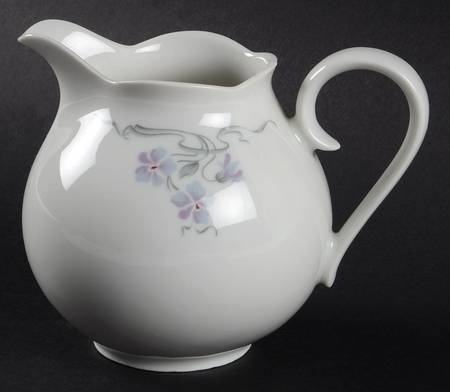 Violetta Creamer