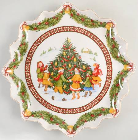 Toy's Fantasy 15" Deep Round Platter by Villeroy & Boch