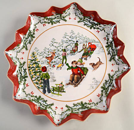 Toy's Fantasy 15" Deep Round Platter by Villeroy & Boch