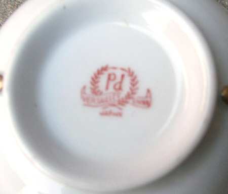 VE3 Footed Cream Soup Bowl