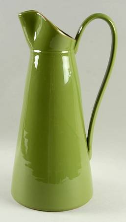 Basilico 64 Oz Pitcher