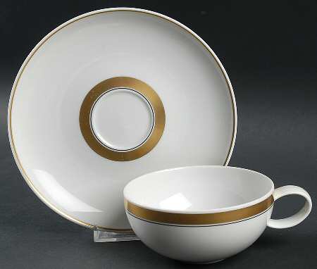 Domo Gold Flat Cup & Saucer Set