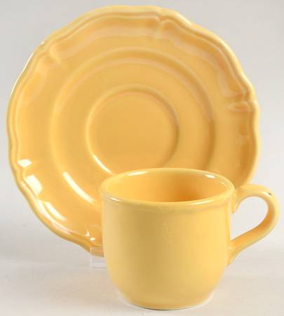 VAA12 Flat Demitasse Cup & Saucer Set