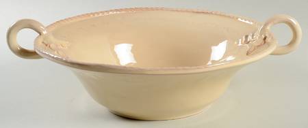 Bellezza Buttercream 11" Round Handled Bowl
