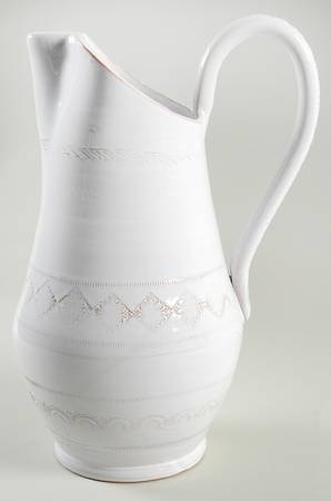 Bellezza White 88 Oz Pitcher