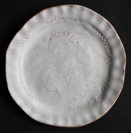 Bellezza White Canape Plate by Vietri (Italy)