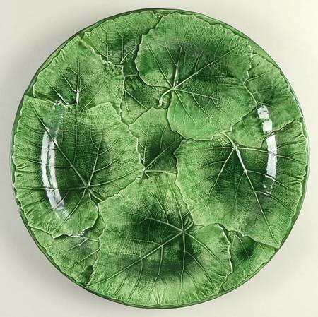 Foglia Fresca 15" Sculpted Round Platter