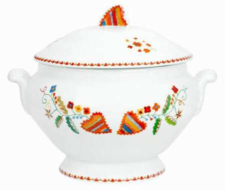 Vila Verde Tureen &  Lid