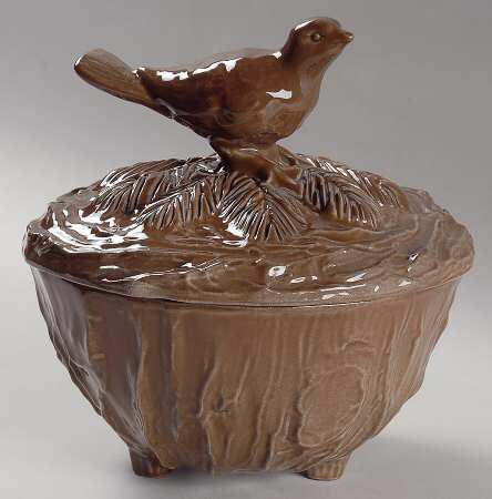 Pineta Acorn Brown 8" Footed Covered Bowl