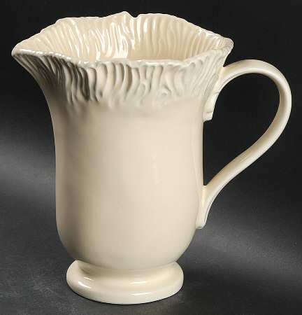 Latteria Vanilla 40 Oz Pitcher