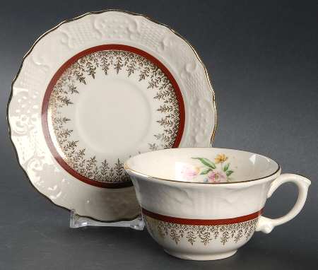 VOG131 Flat Cup & Saucer Set