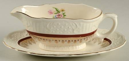 VOG131 Gravy Boat & Underplate/Relish