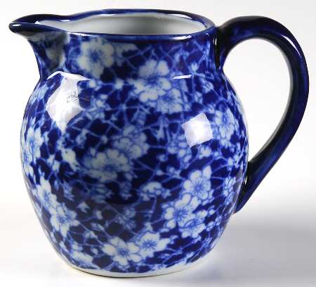 CX921 Creamer