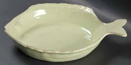 Bellezza Fish Celadon 10" Round Baker